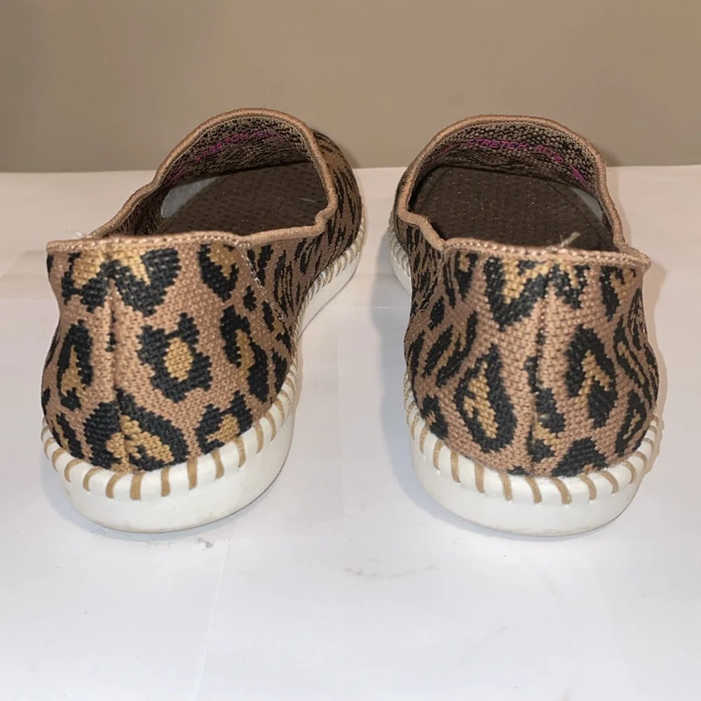 Skechers Air-Cooled Memory Foam Leopard Print Flats Size 5 - Picture 4 of 7